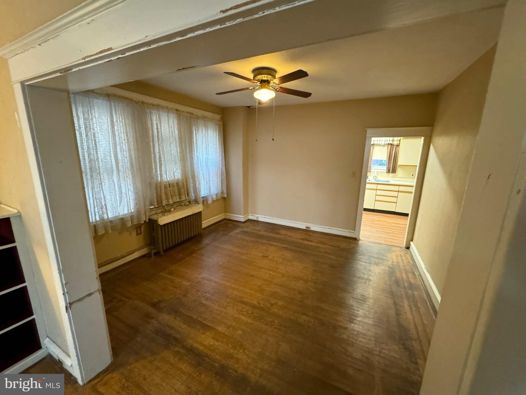 LAWNDALE - Residential