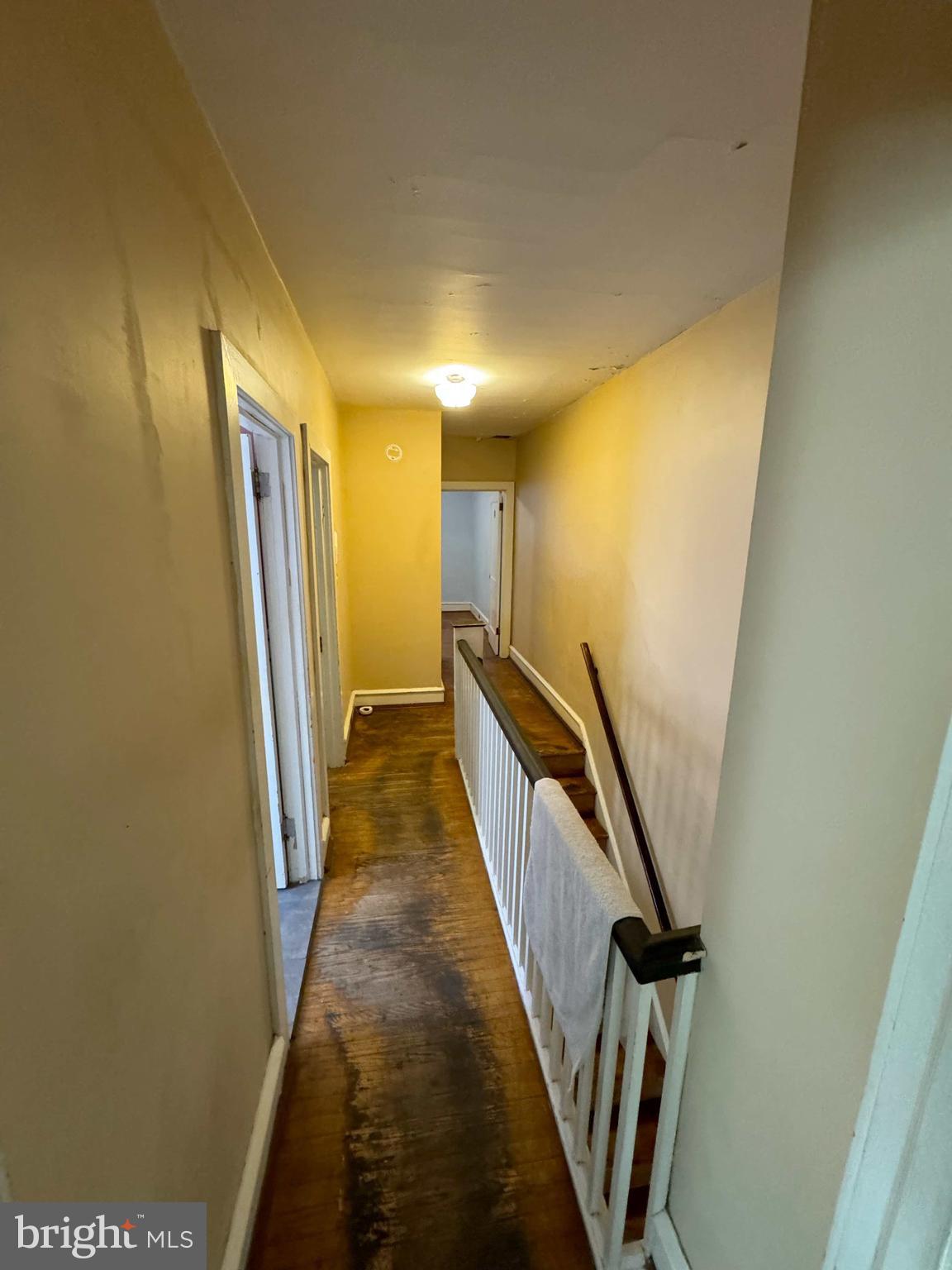 LAWNDALE - Residential