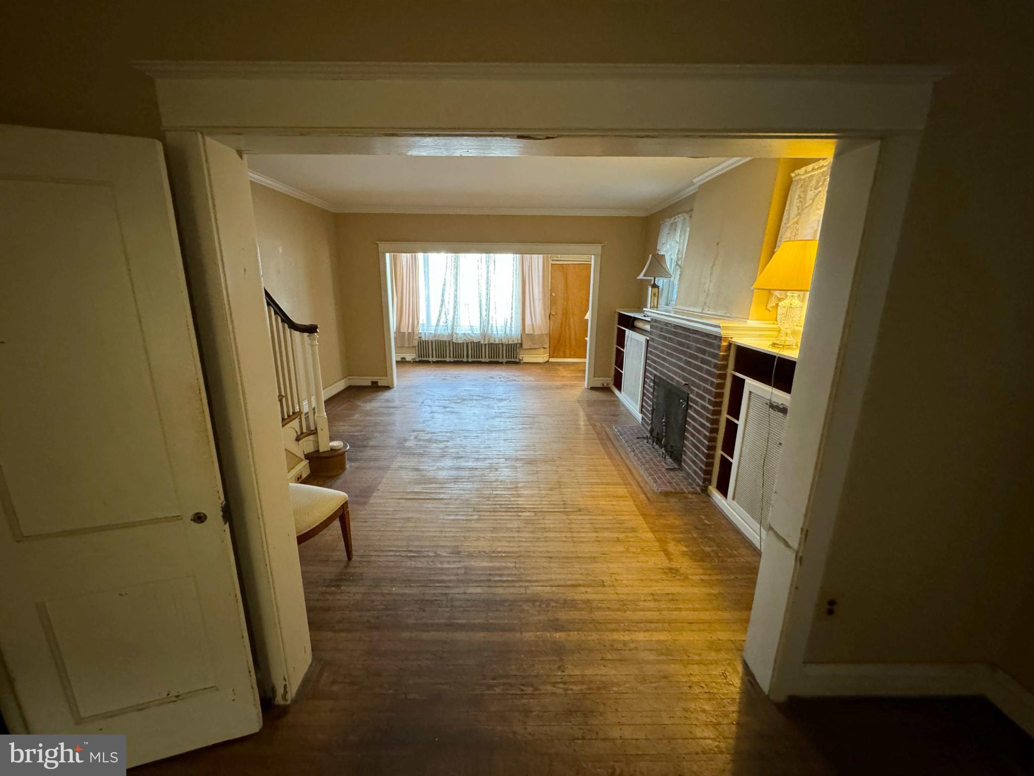 LAWNDALE - Residential