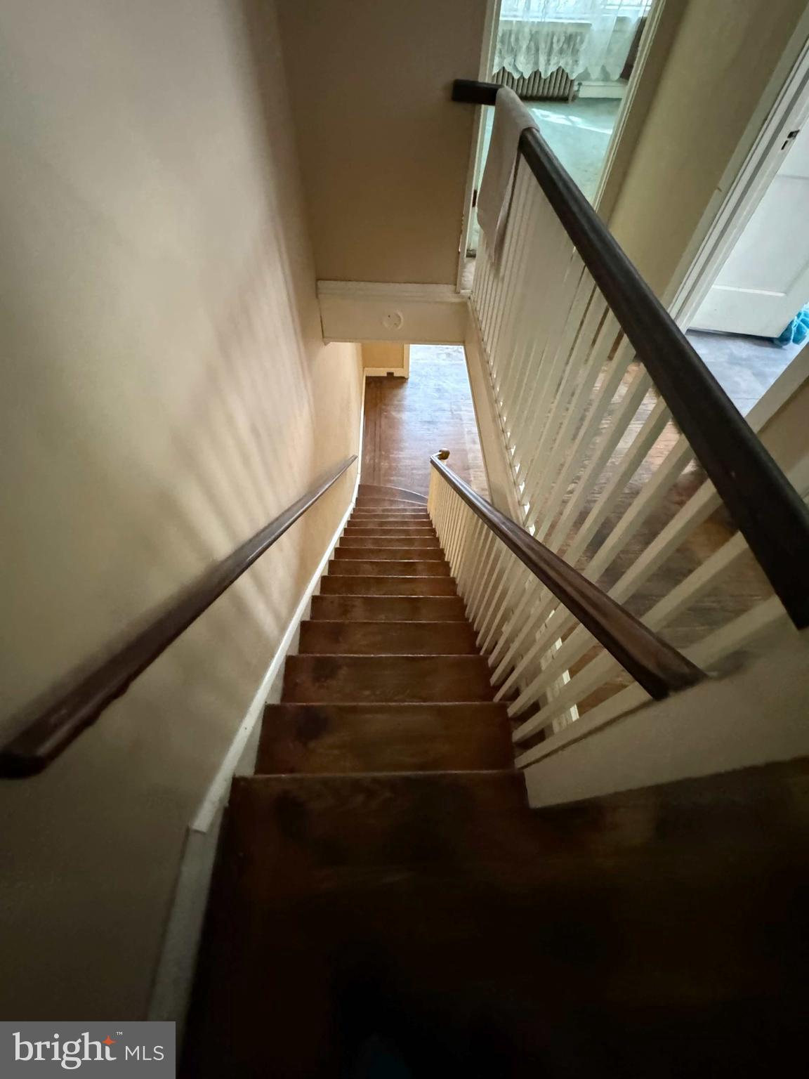 LAWNDALE - Residential