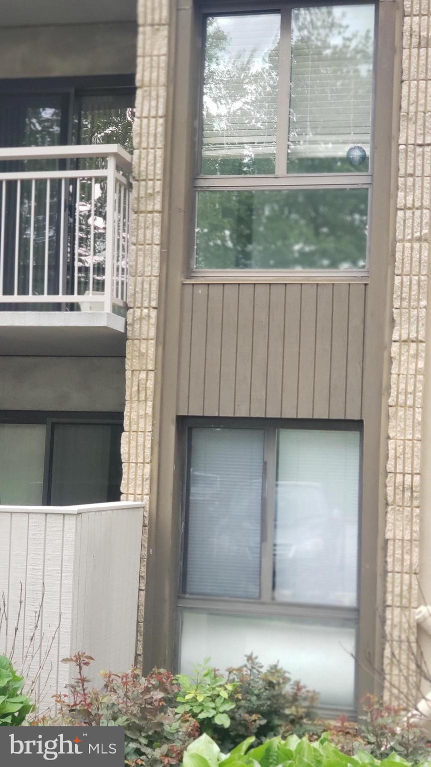 VILLAGE OF LONG REACH - Residential Lease