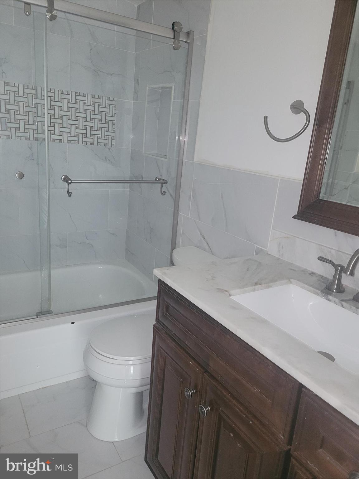 VILLAGE OF LONG REACH - Residential Lease