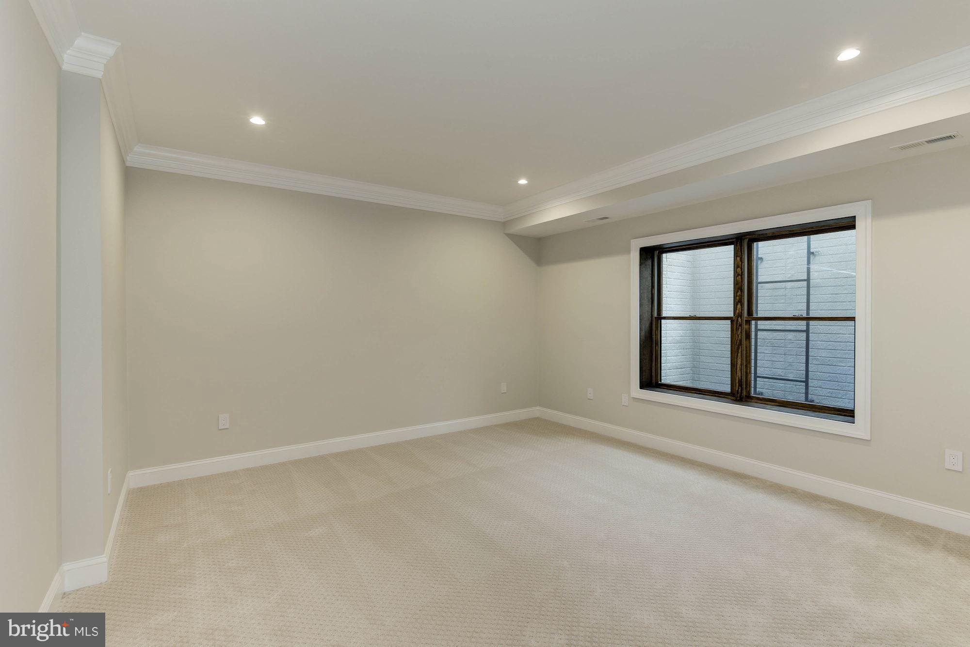 OLD DOMINION GARDENS - Residential