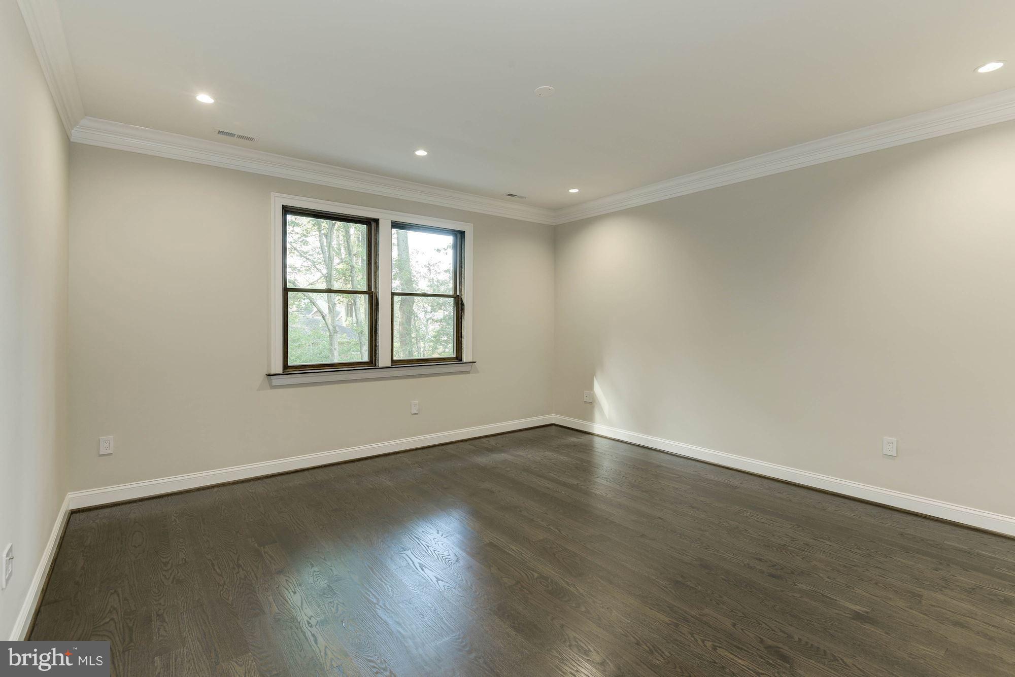 OLD DOMINION GARDENS - Residential