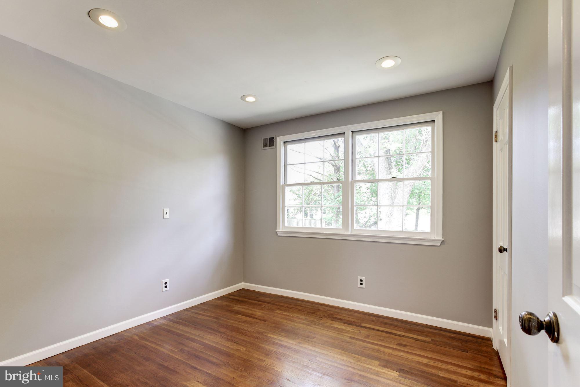 BEDFORDSHIRE - Residential