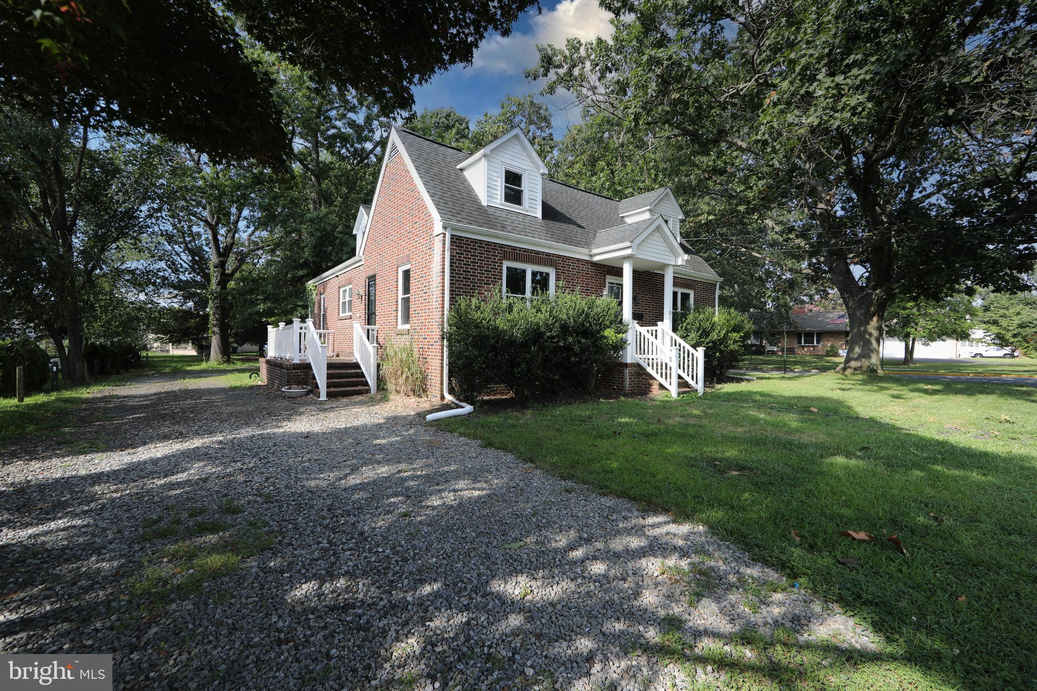50 RICHMOND AVENUE