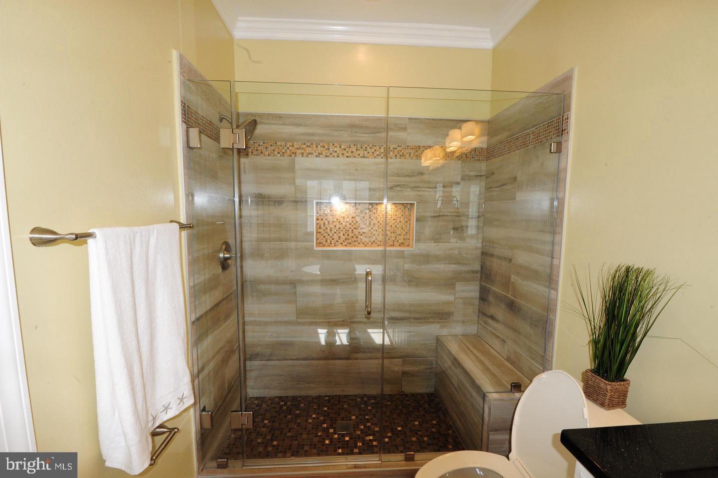 CARR AT CEDAR LAKES - Residential Lease