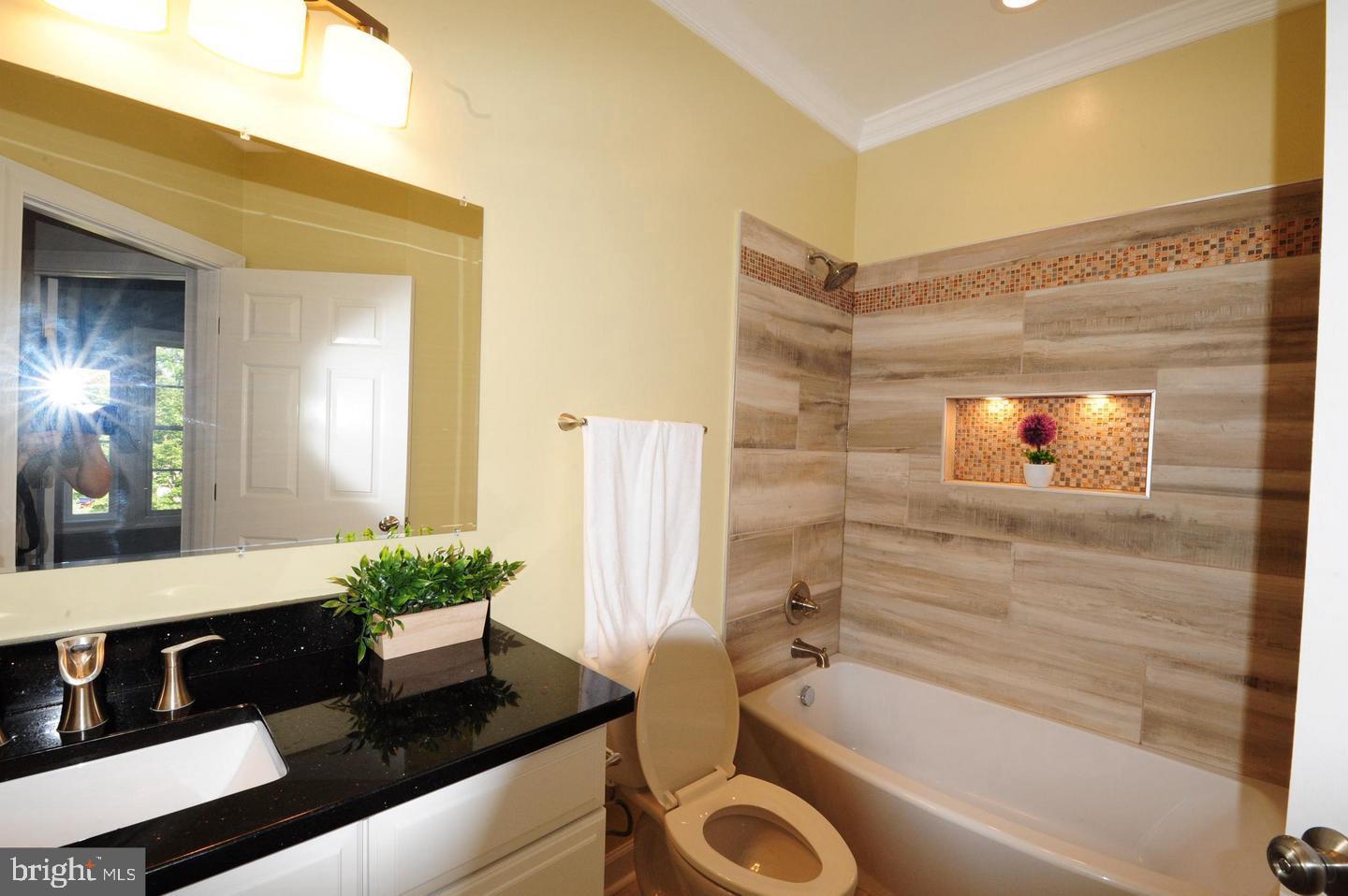 CARR AT CEDAR LAKES - Residential Lease