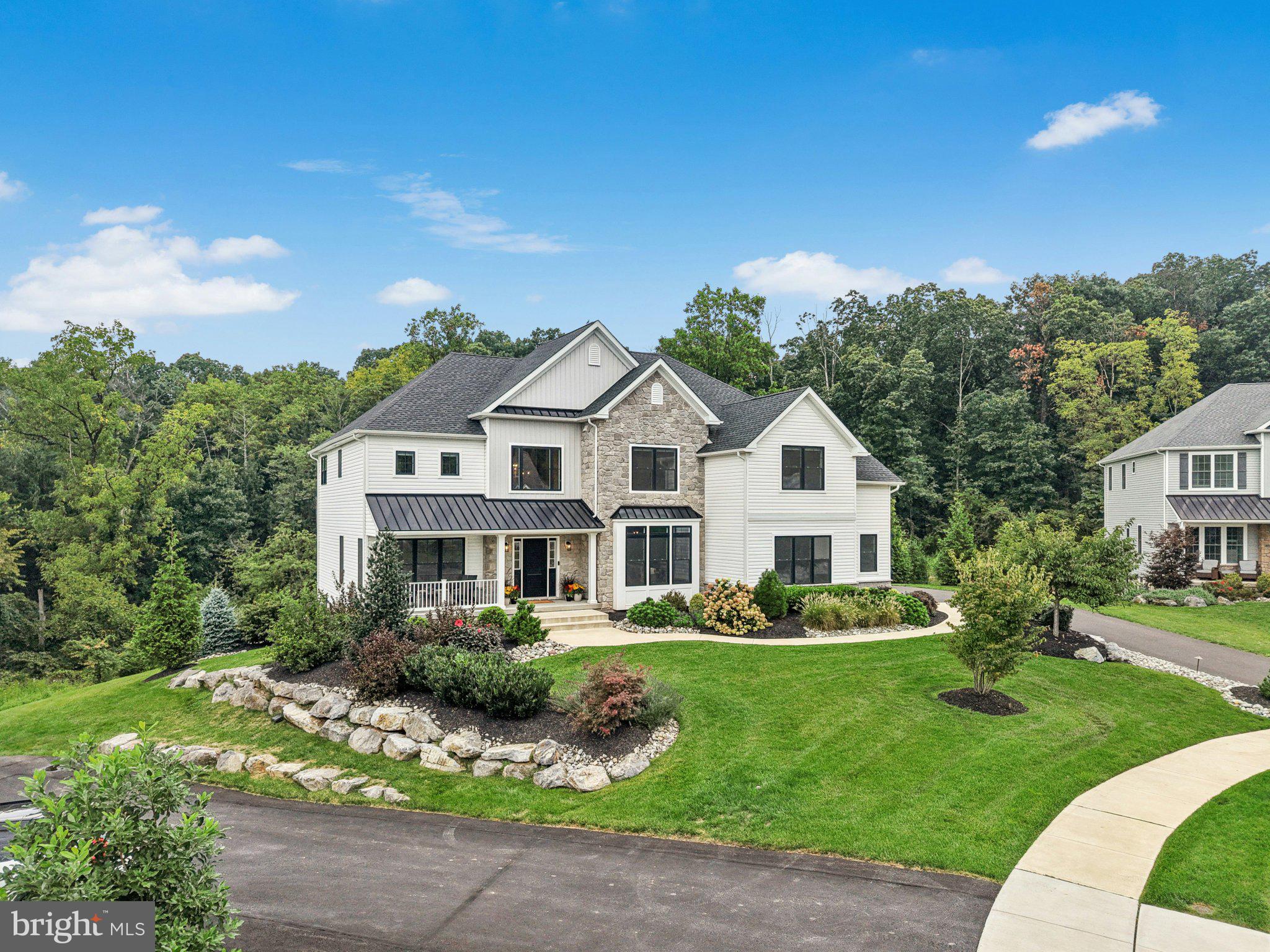 2505 STONEWALL DRIVE