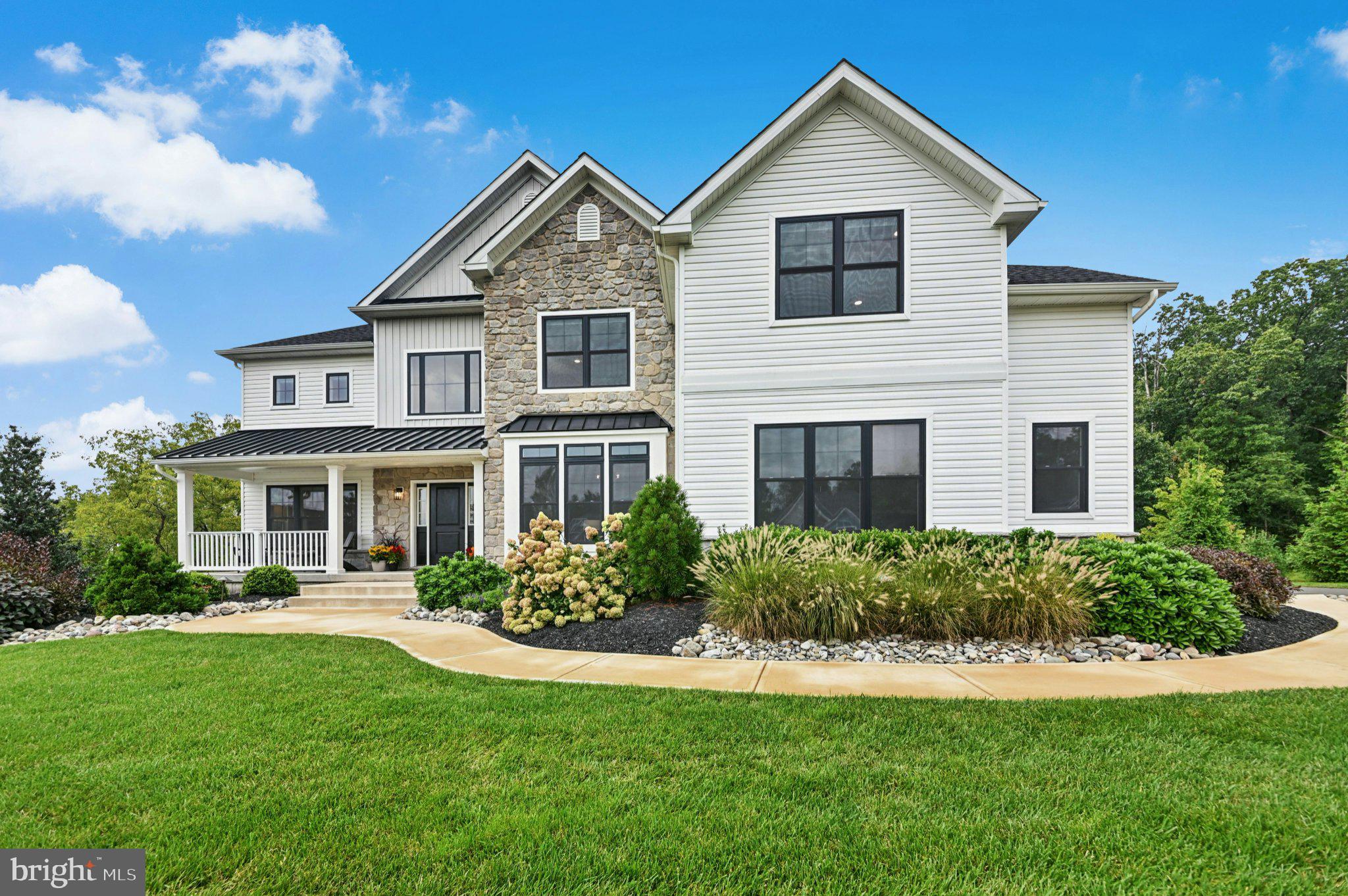 2505 STONEWALL DRIVE
