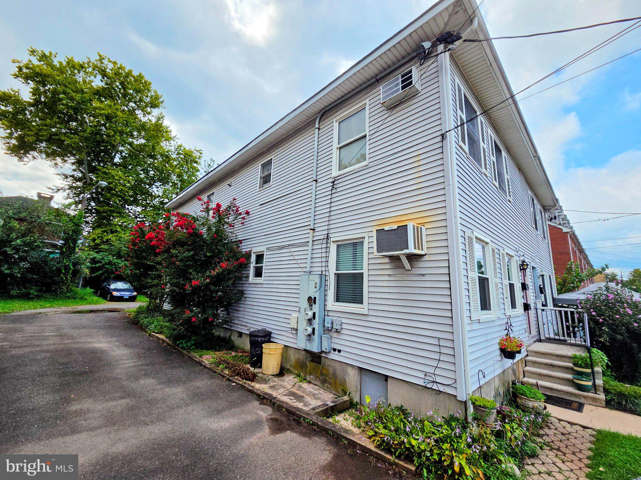 55 SUMMER STREET D