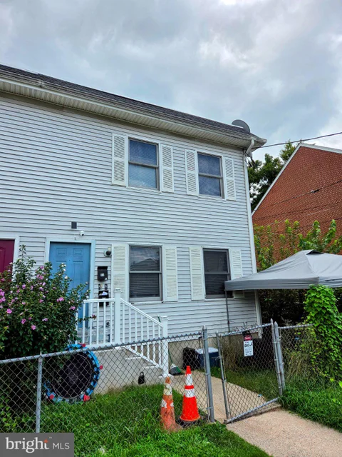 55 Summer Street Unit D, Trenton, NJ MLS: NJME2083350