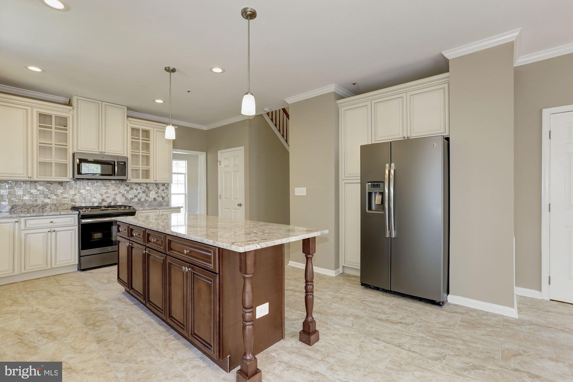 GLENN ESTATES - Residential