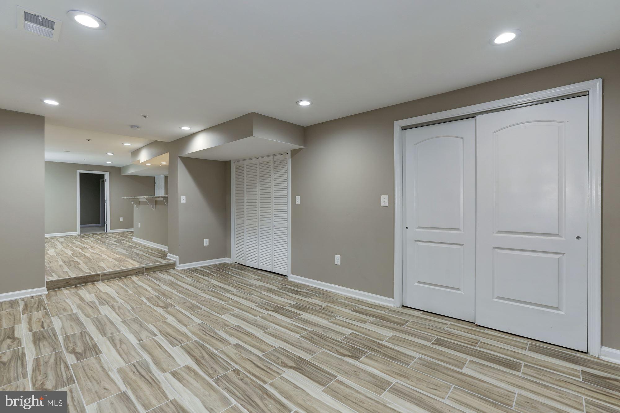 GLENN ESTATES - Residential