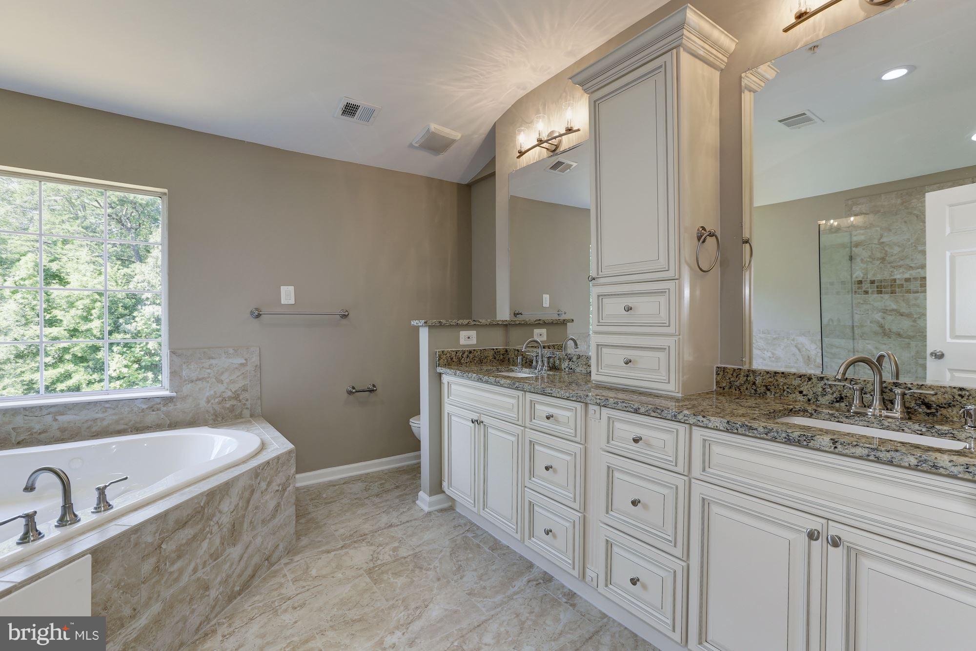 GLENN ESTATES - Residential