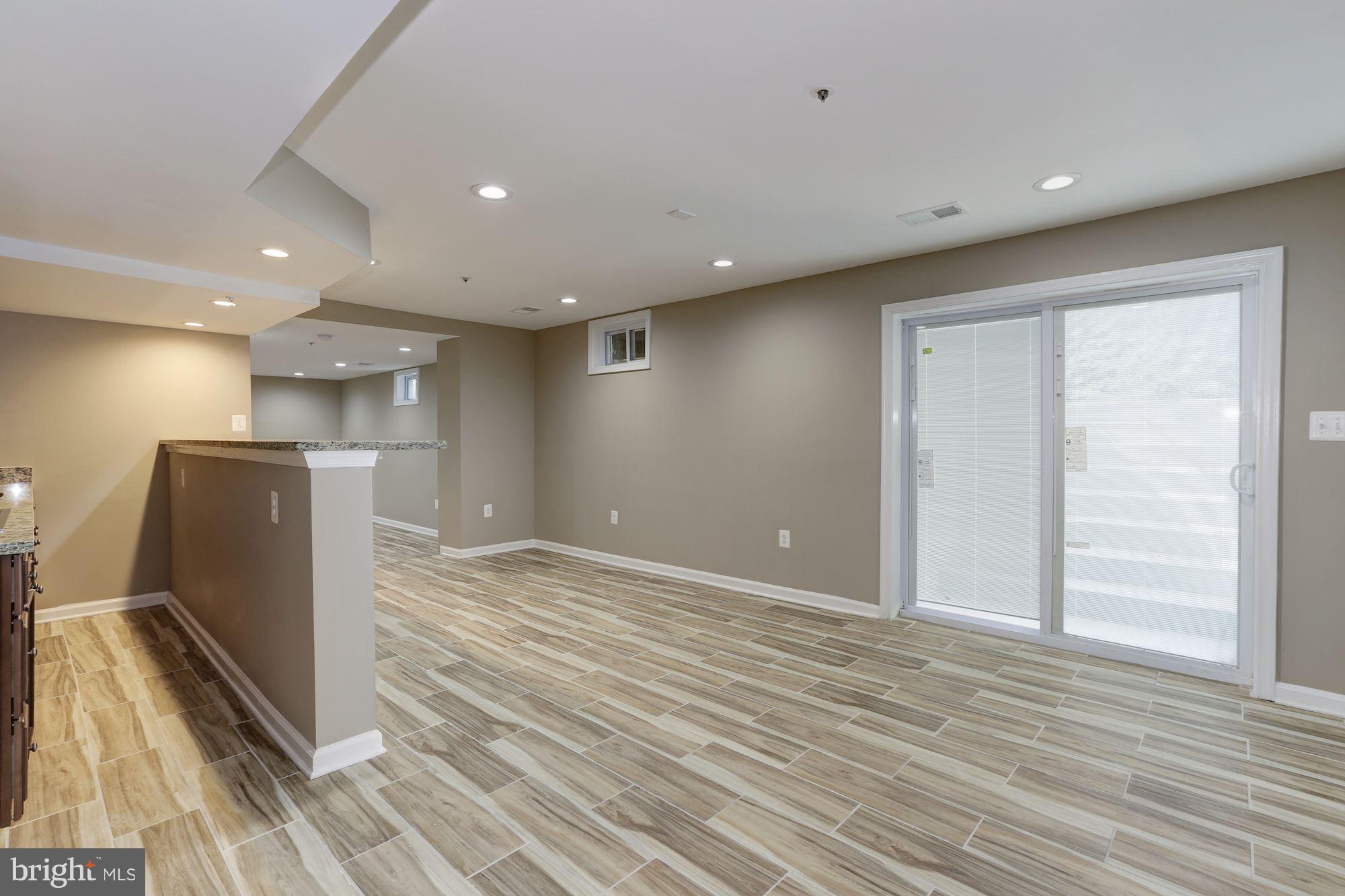 GLENN ESTATES - Residential