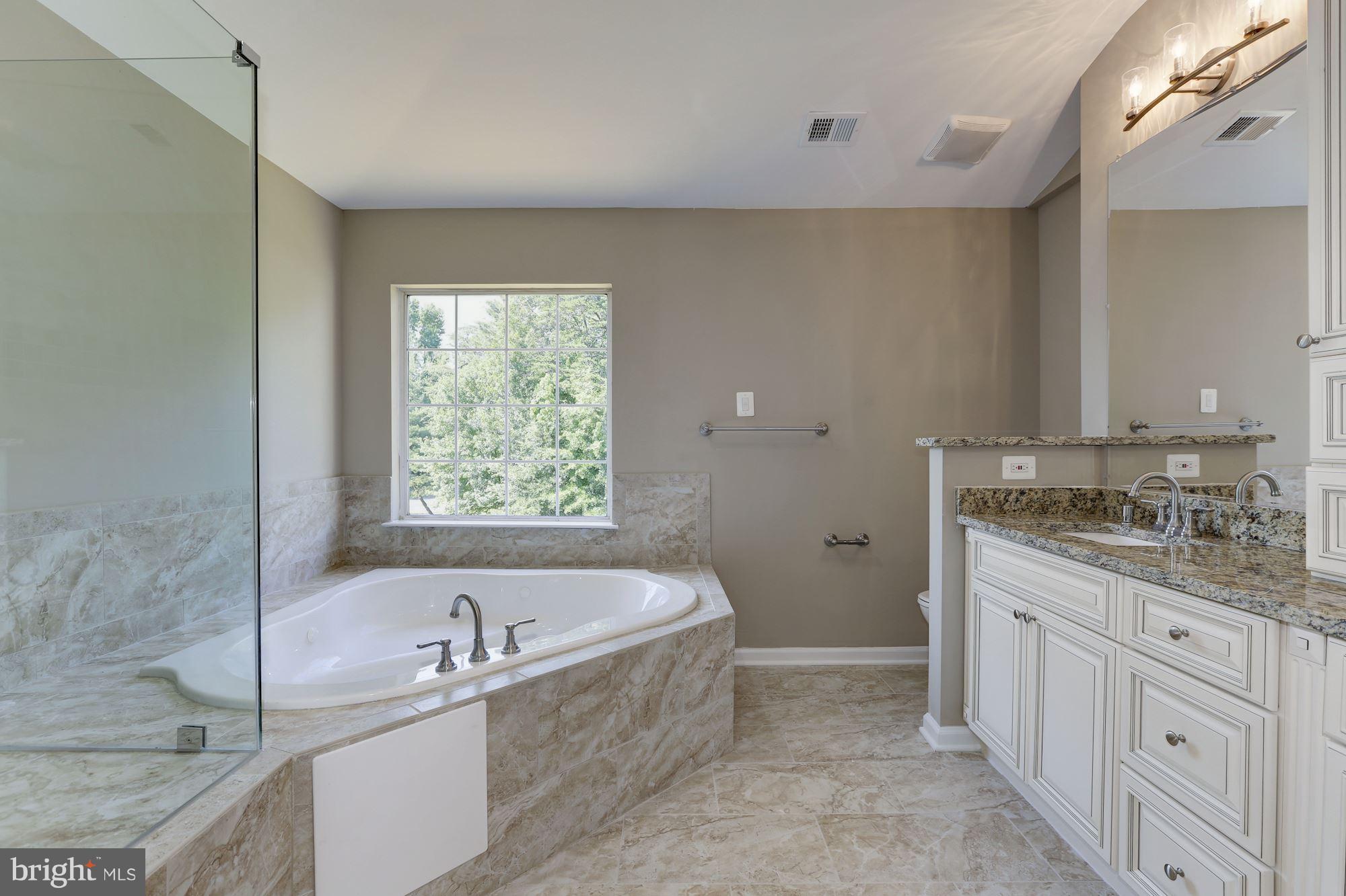 GLENN ESTATES - Residential