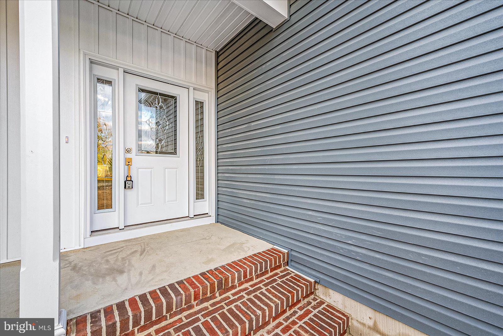 LORDS CROSSING - Residential