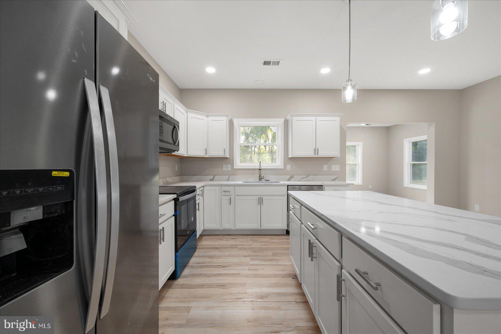 LORDS CROSSING - Residential