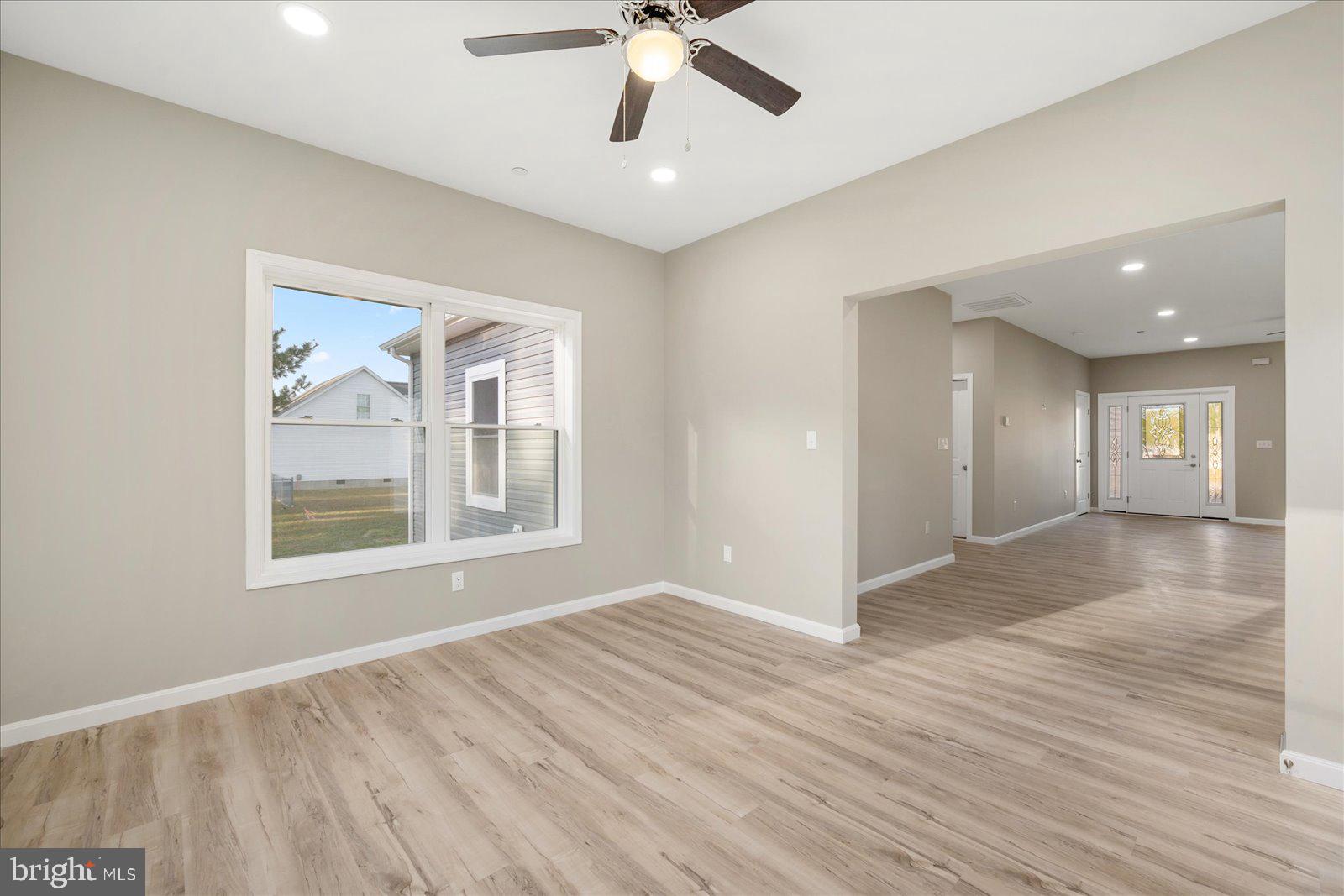 LORDS CROSSING - Residential