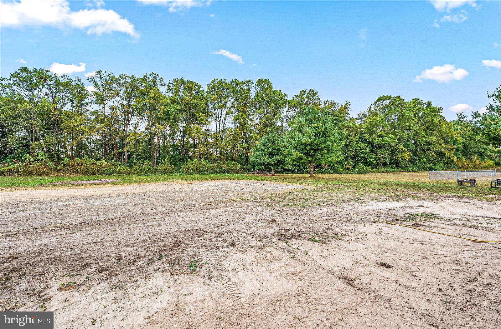 LORDS CROSSING - Residential