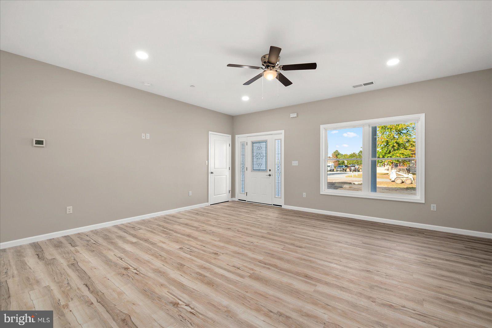 LORDS CROSSING - Residential