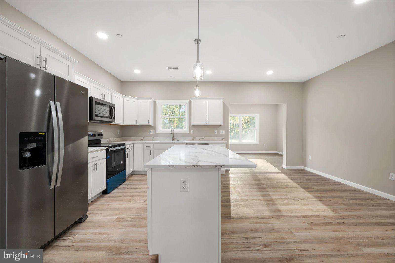 LORDS CROSSING - Residential