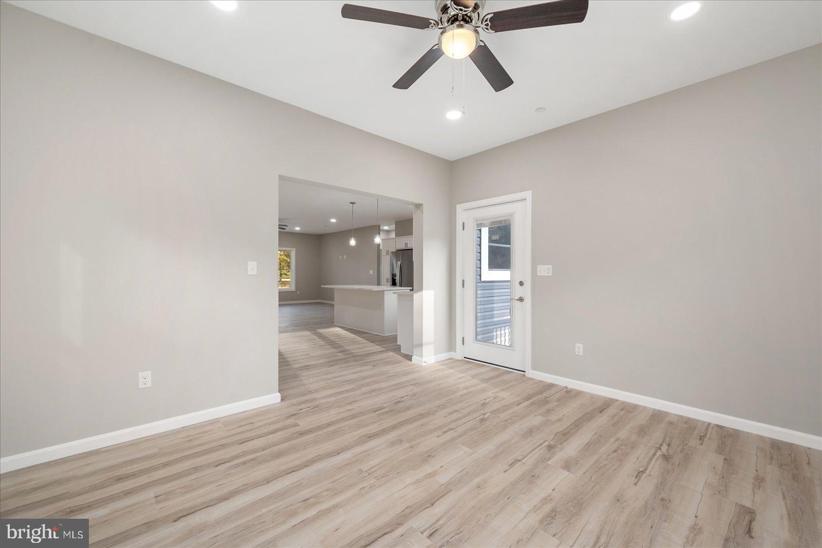 LORDS CROSSING - Residential