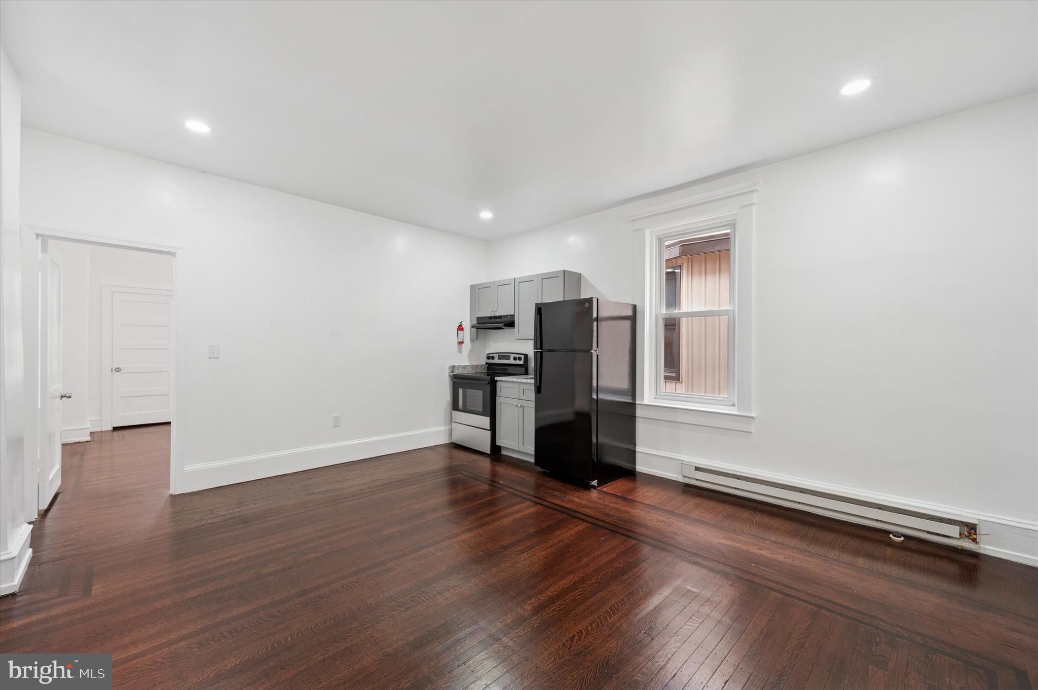 WALNUT HILL - Residential Lease