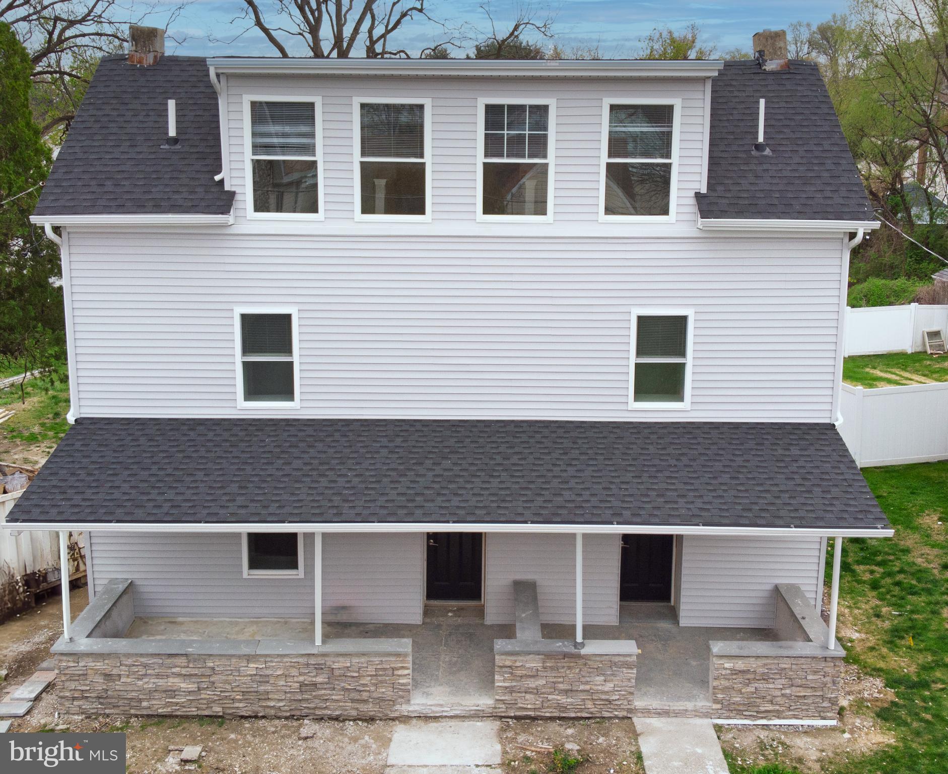 GLENSIDE - Residential Lease