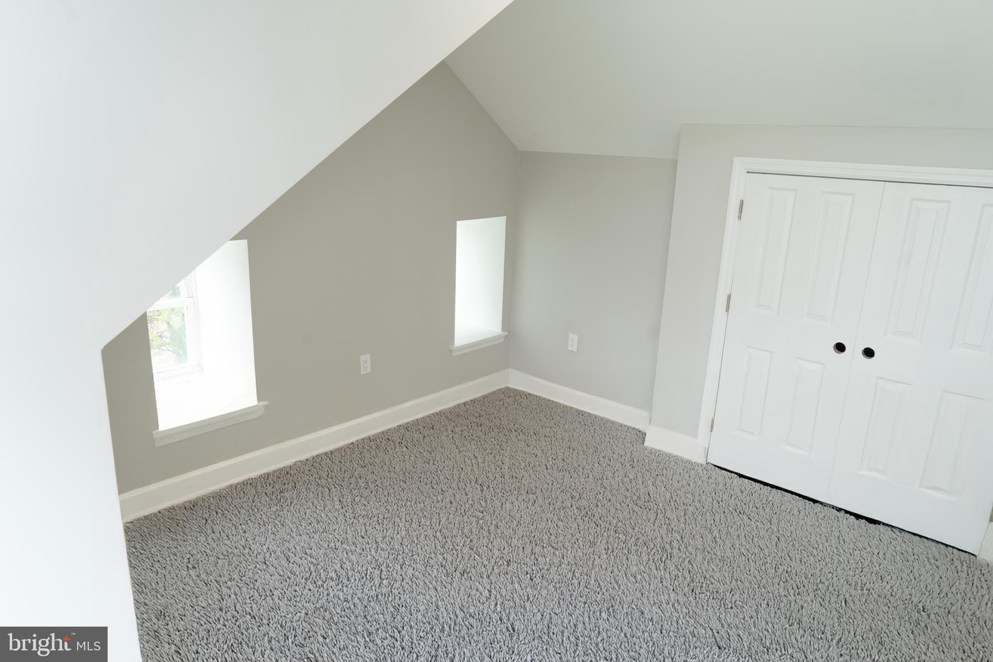 GLENSIDE - Residential Lease