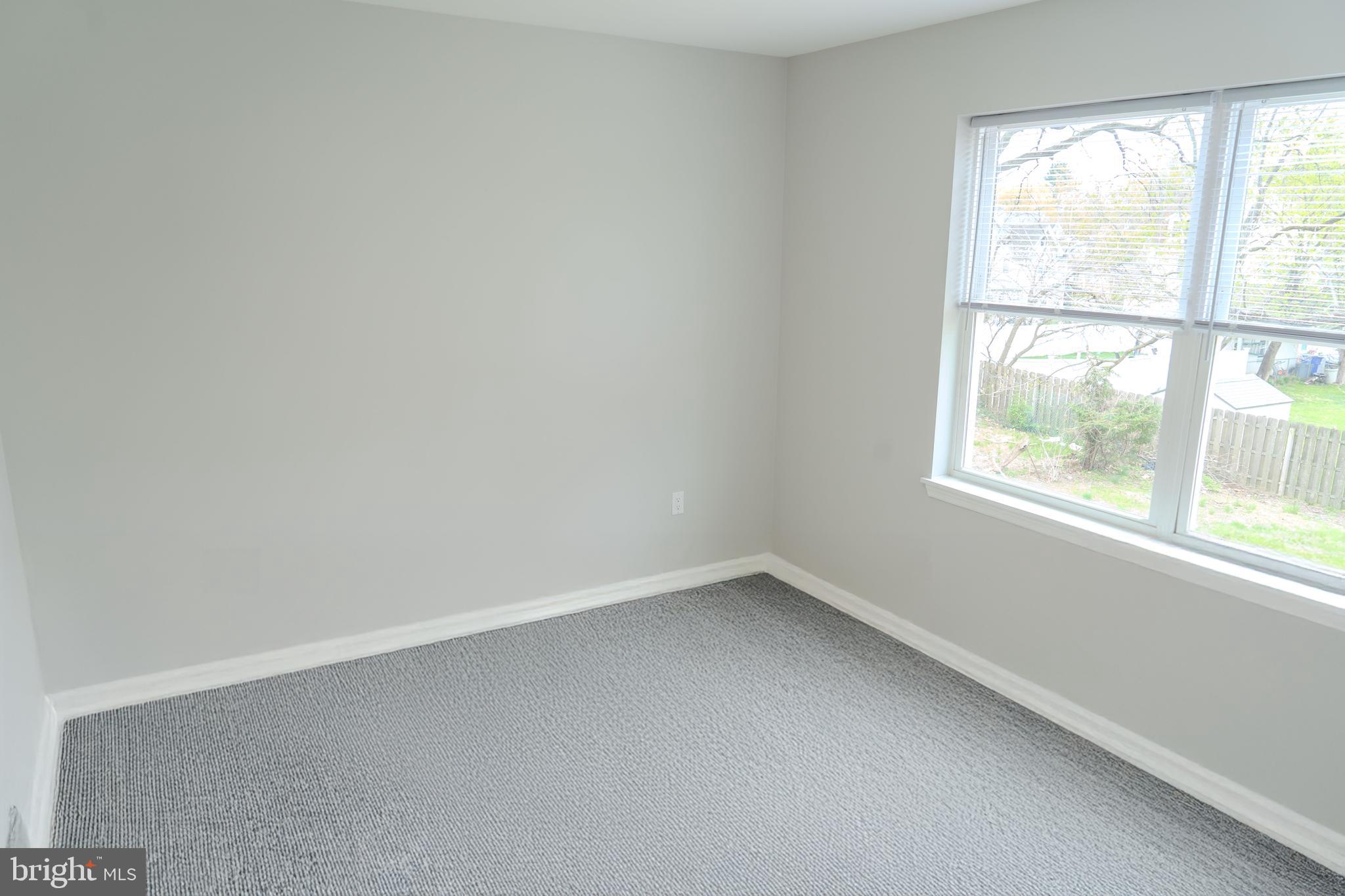 GLENSIDE - Residential Lease