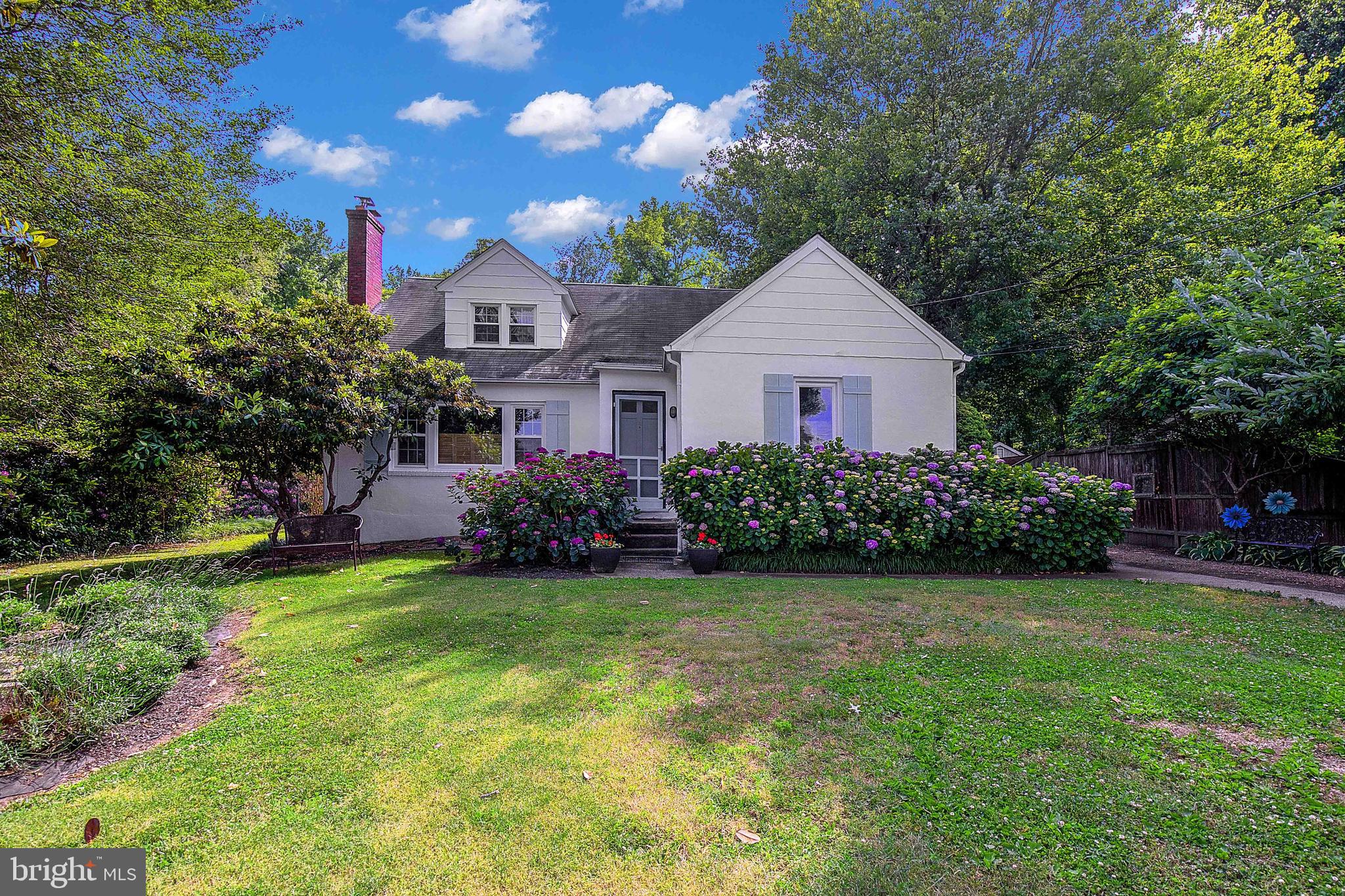 LOG INN ESTATES - Residential