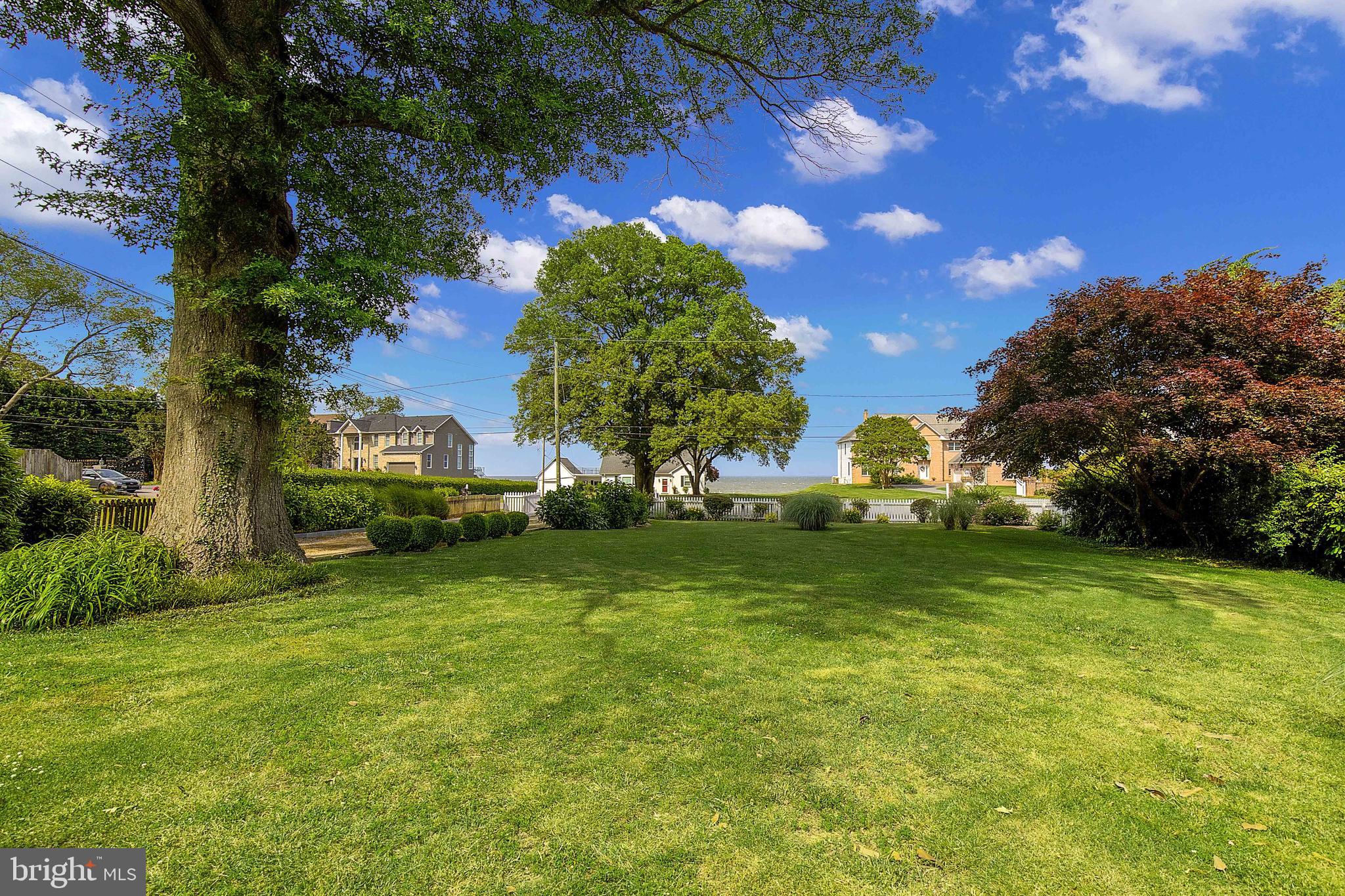 LOG INN ESTATES - Residential