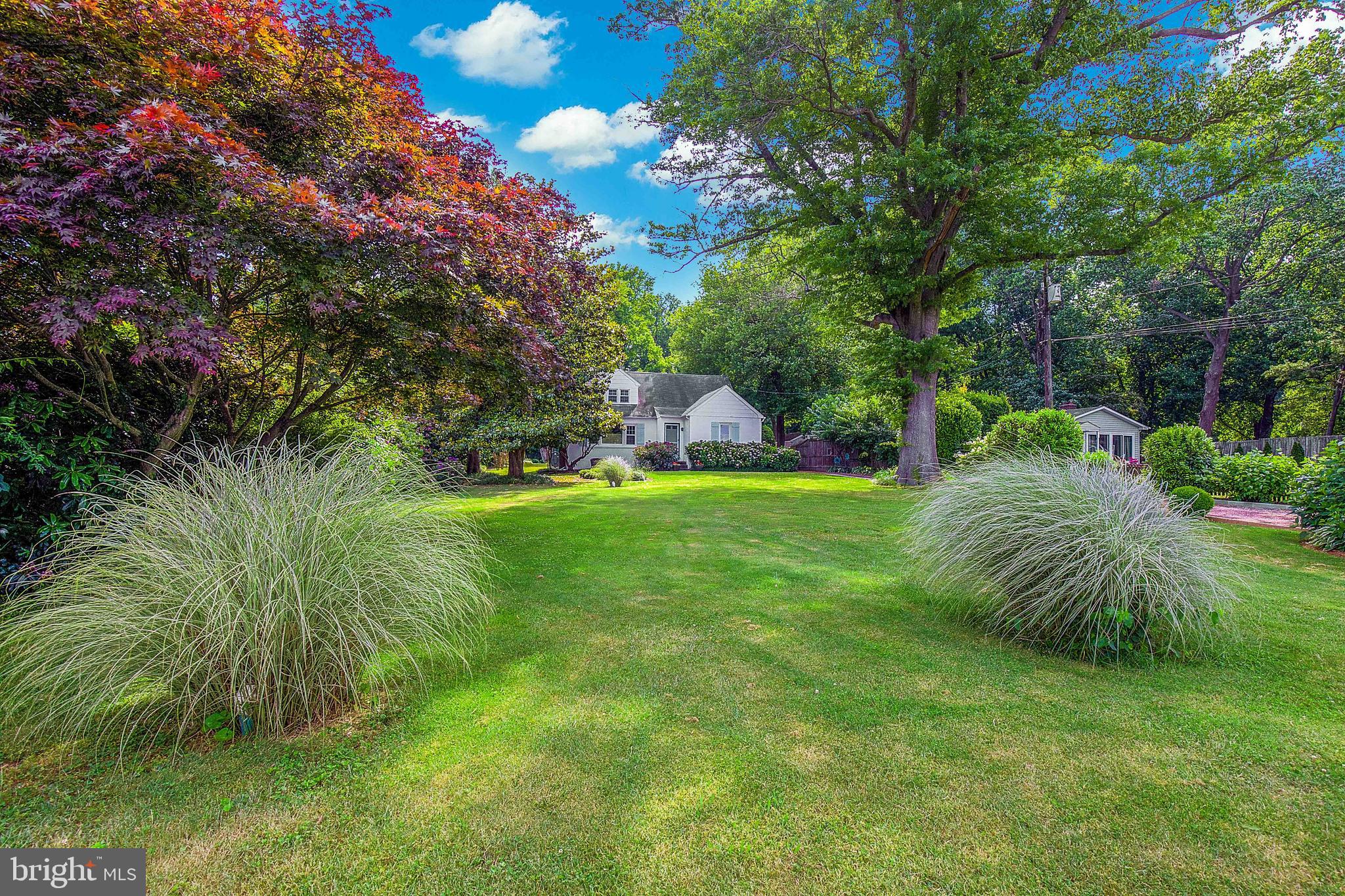 LOG INN ESTATES - Residential