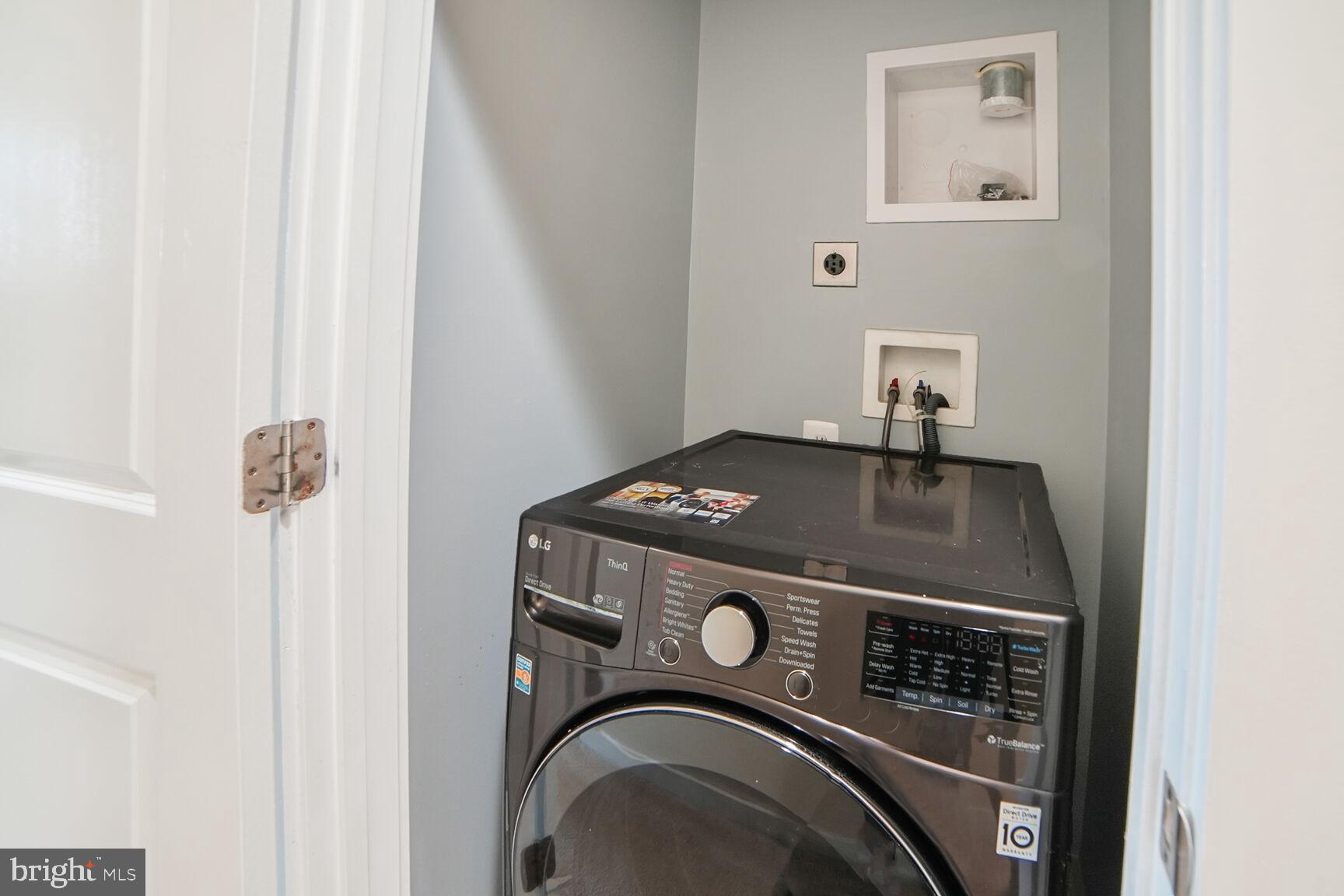 VILLAGES OF URBANA - Residential Lease