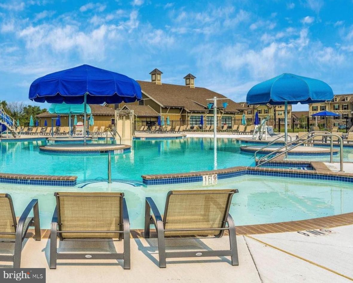 VILLAGES OF URBANA - Residential Lease