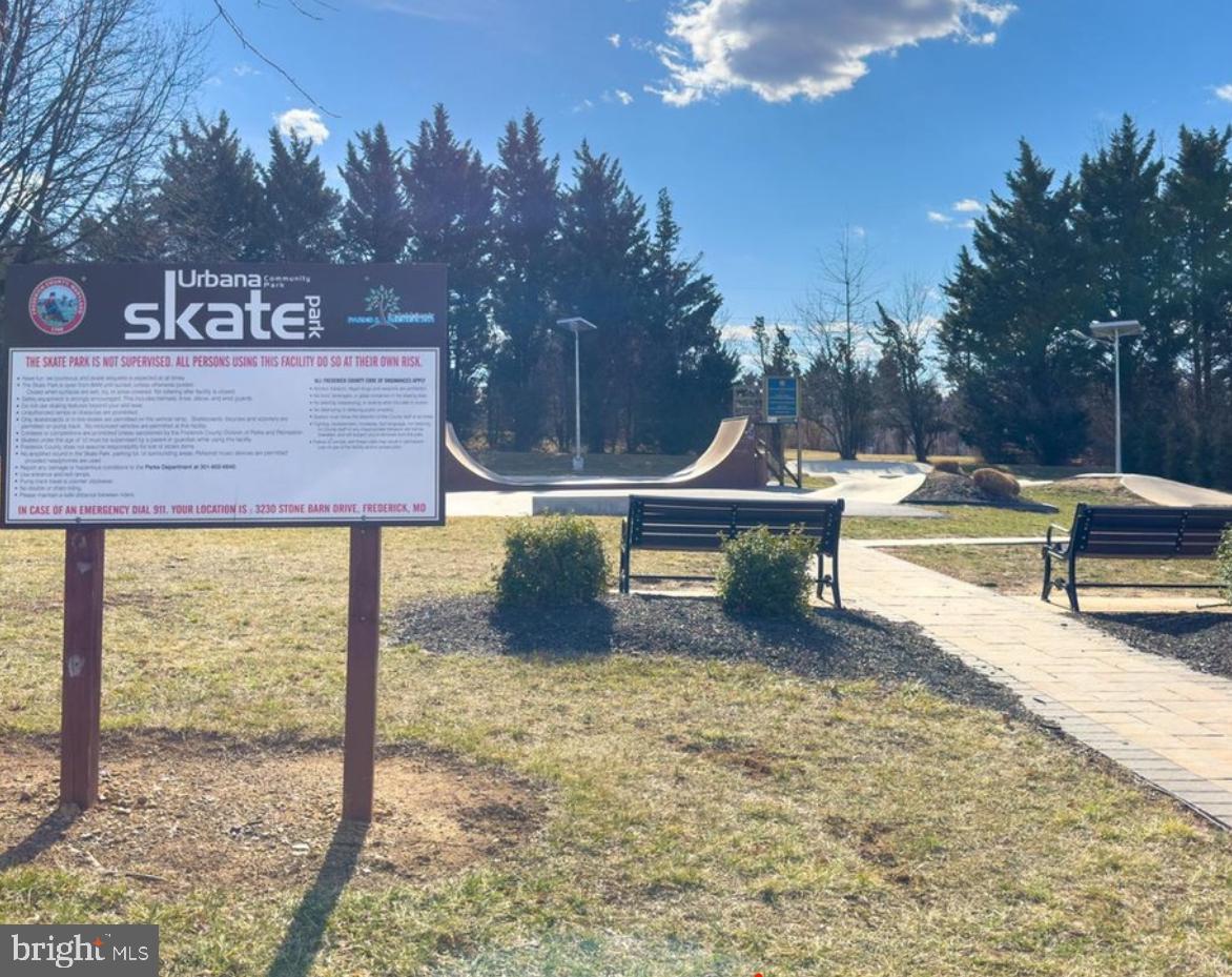 VILLAGES OF URBANA - Residential Lease