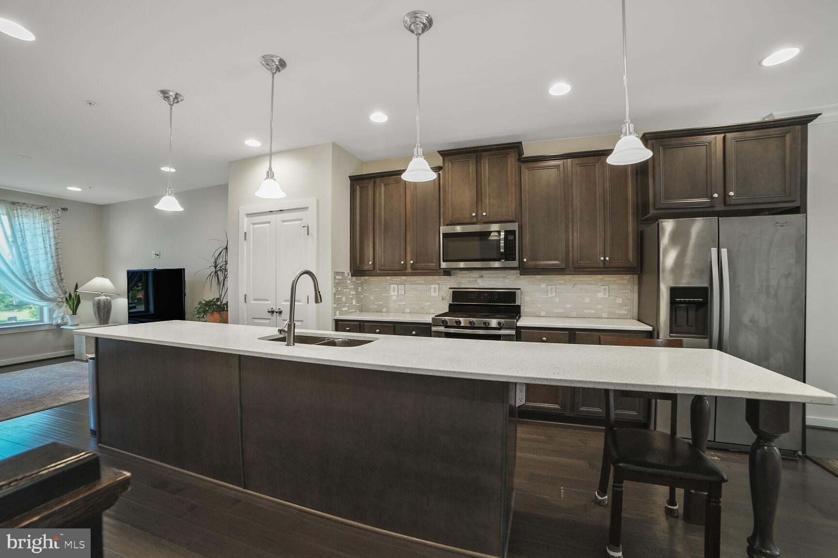 VILLAGES OF URBANA - Residential Lease