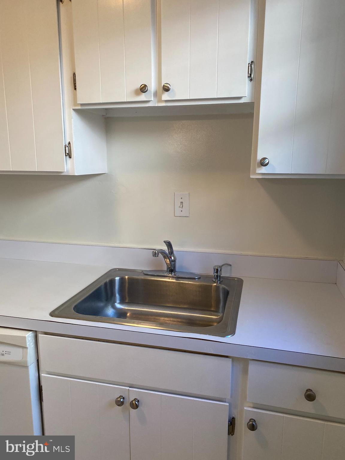 ROSSLYN HEIGHTS - Residential Lease