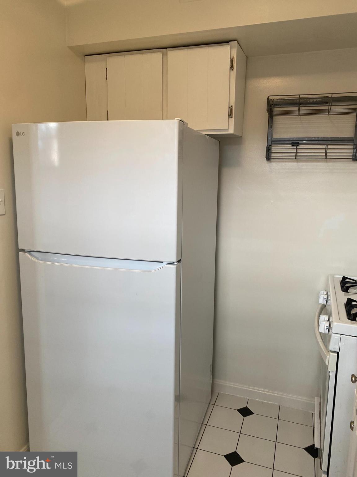 ROSSLYN HEIGHTS - Residential Lease