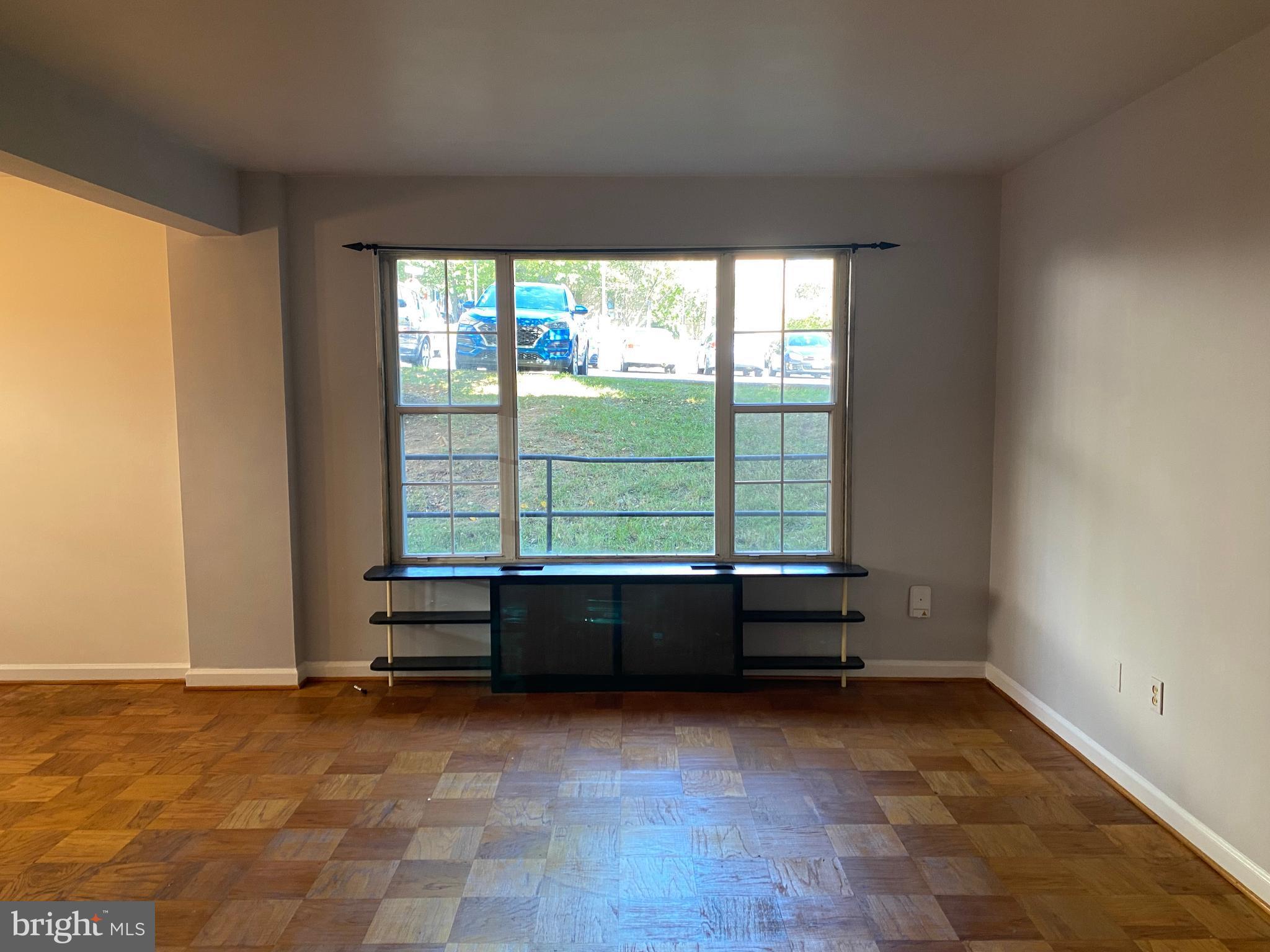 ROSSLYN HEIGHTS - Residential Lease