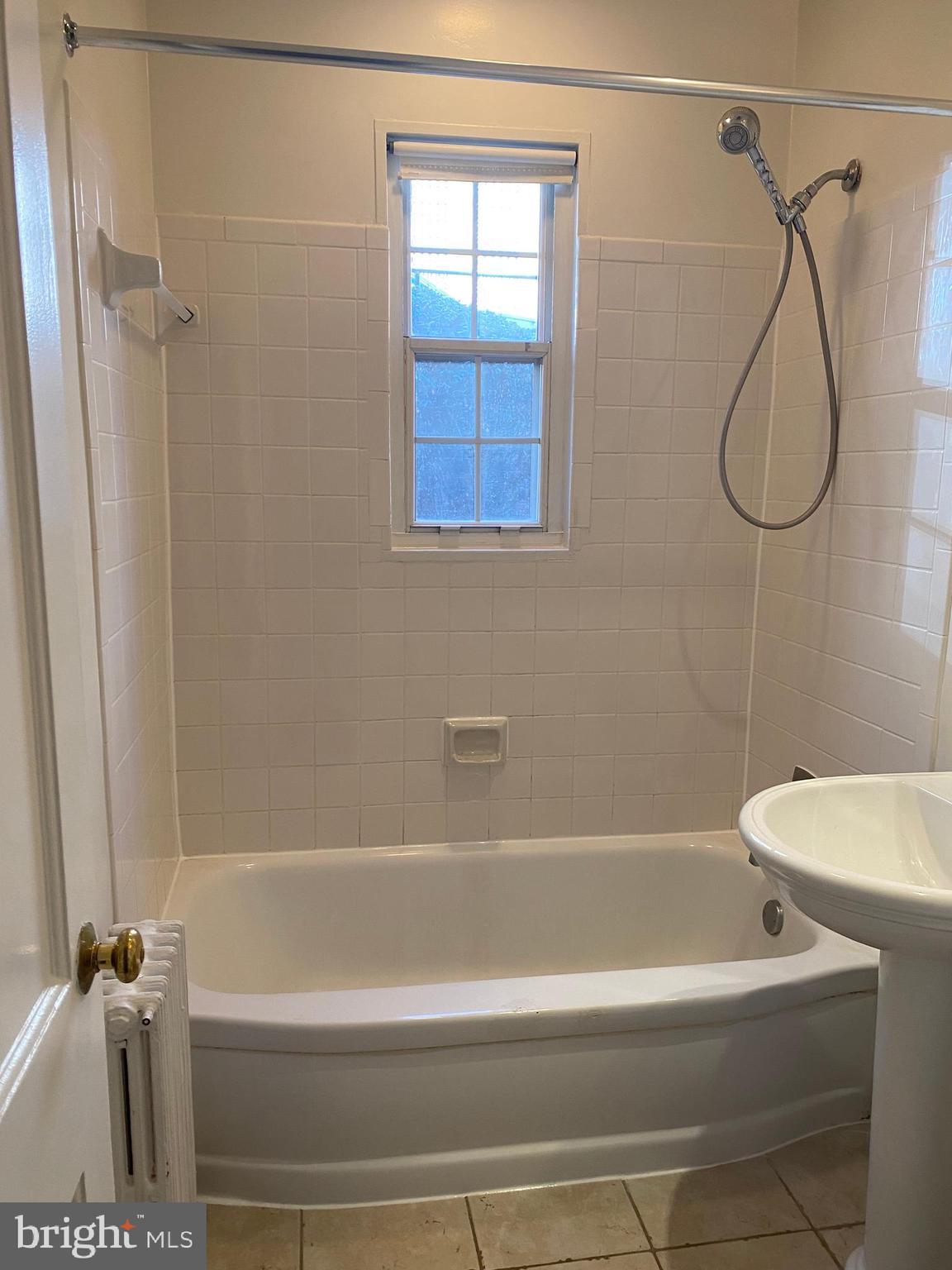 ROSSLYN HEIGHTS - Residential Lease