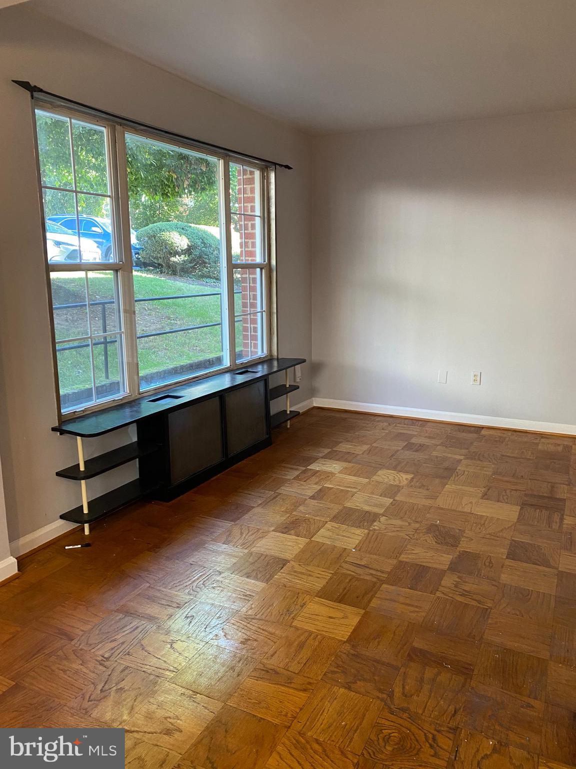 1300 N MEADE STREET 22