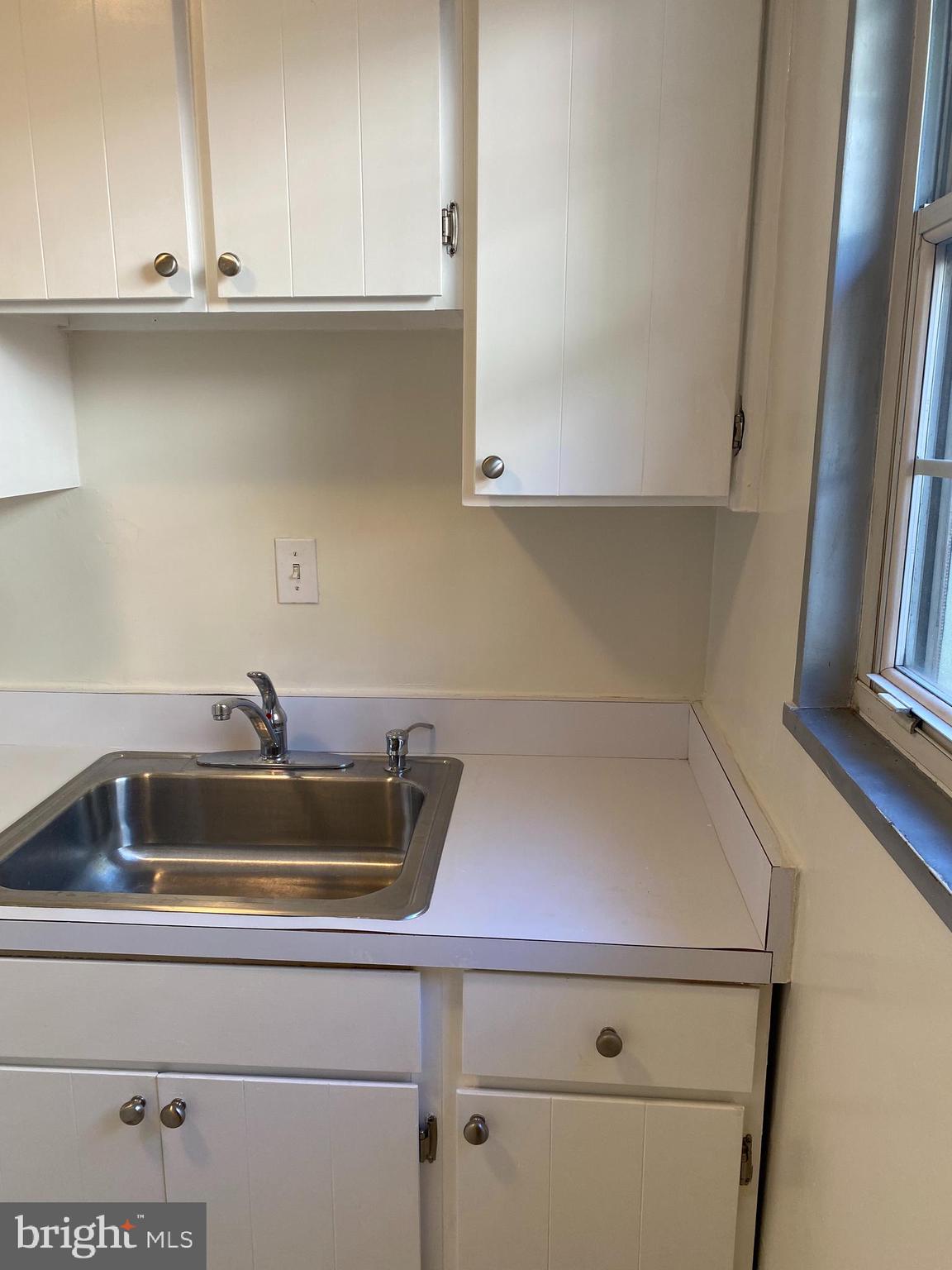 ROSSLYN HEIGHTS - Residential Lease