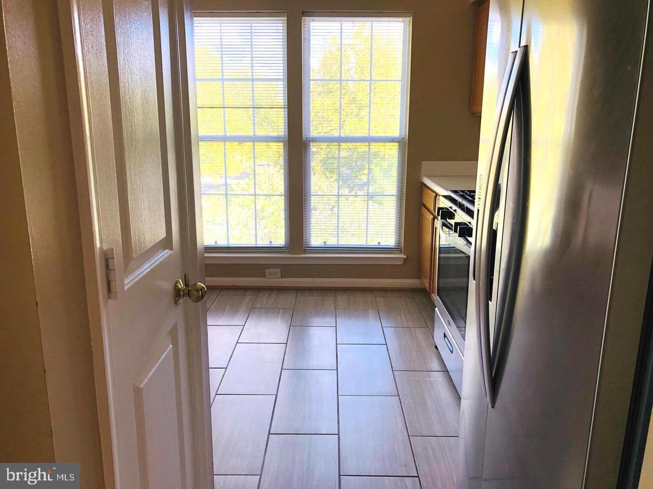 KENTLANDS - Residential Lease