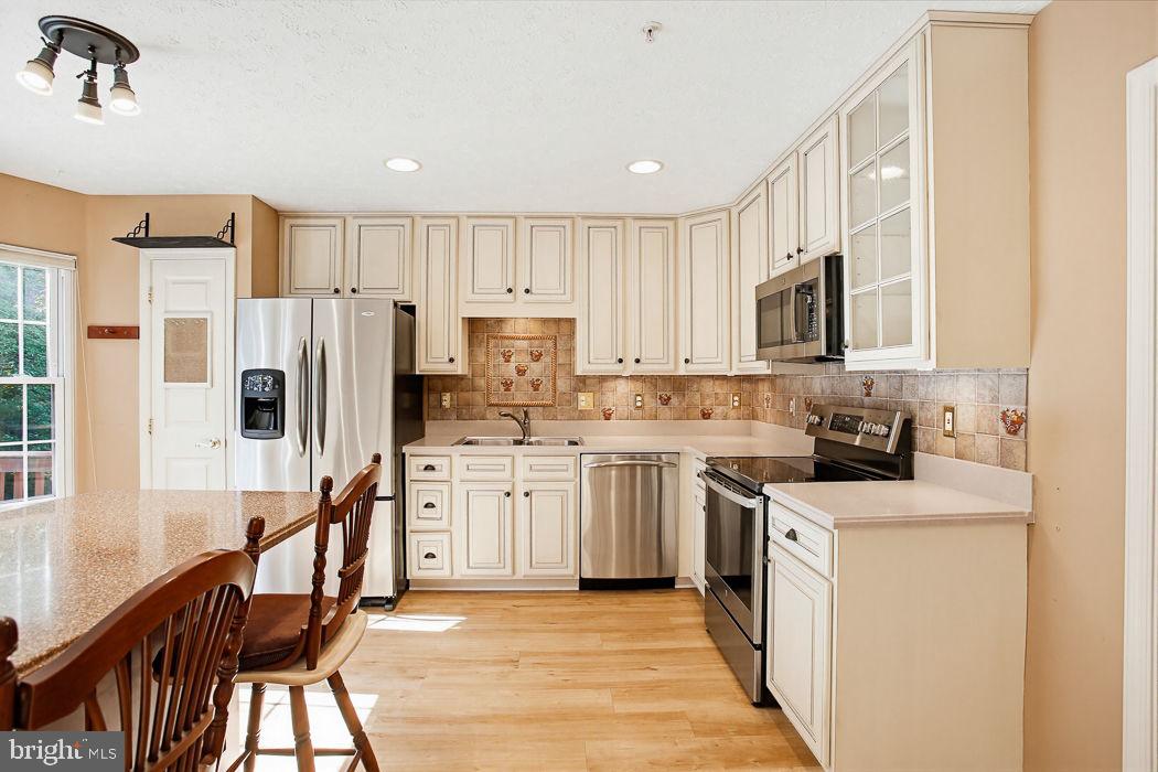 DEER SPRING - Residential