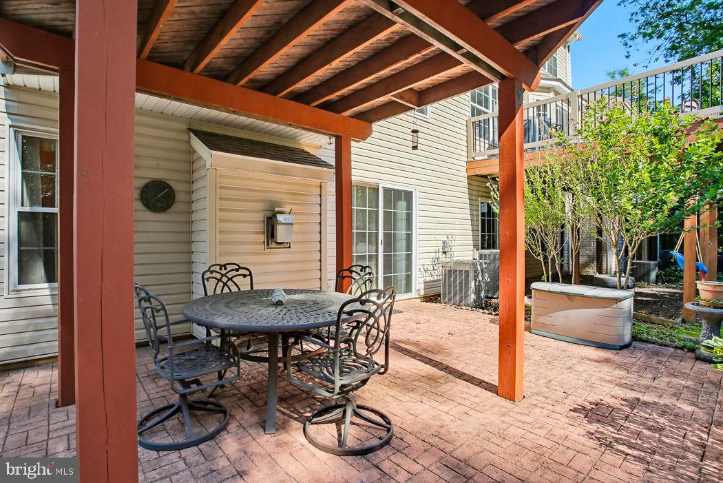 DEER SPRING - Residential