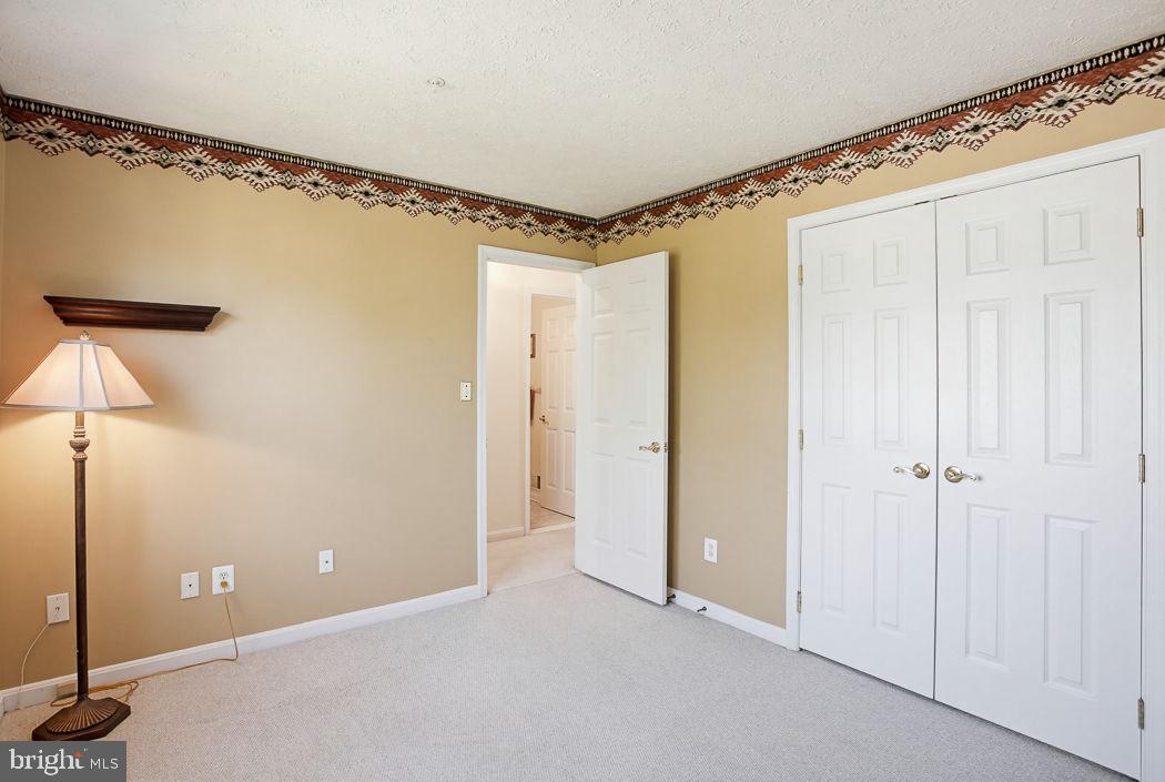 DEER SPRING - Residential