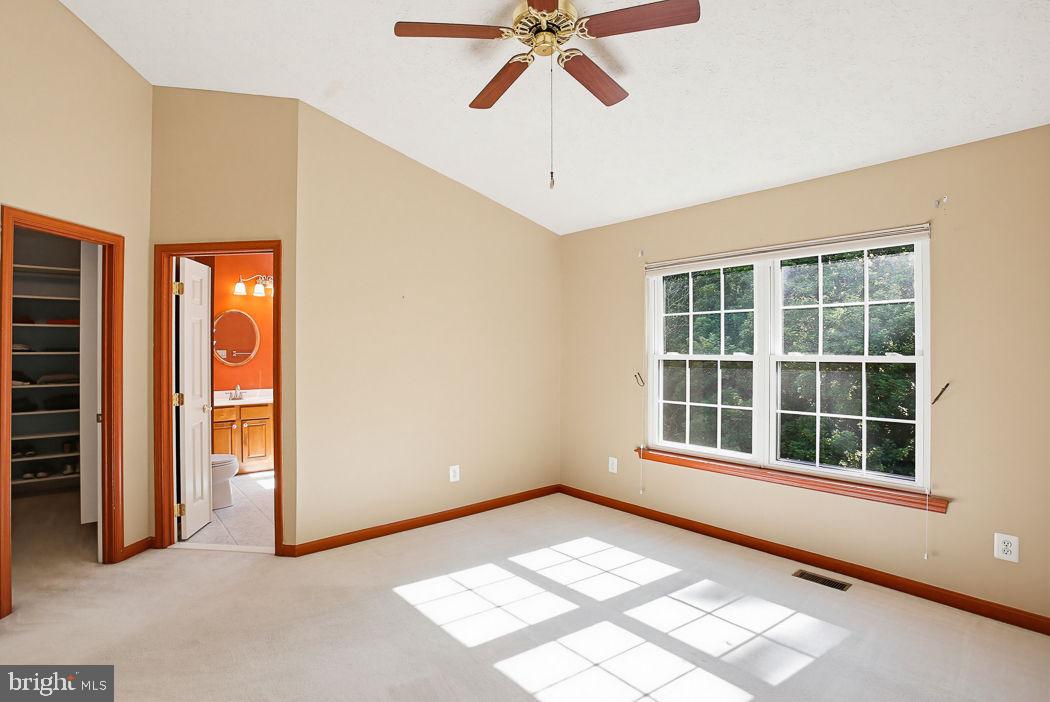 DEER SPRING - Residential